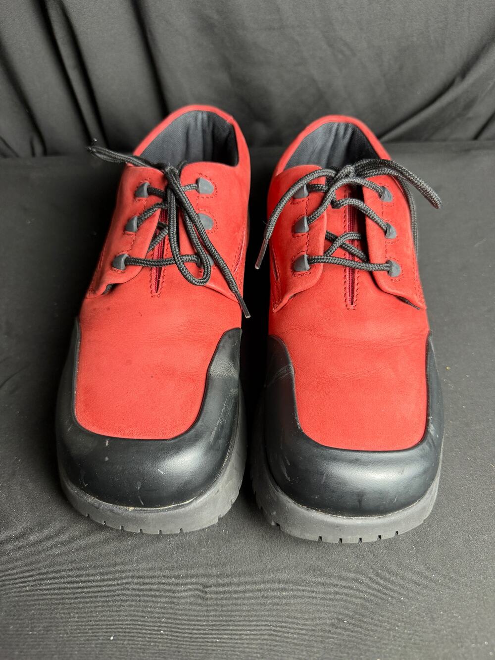 Vintage Timberland Red Black Rubber Toe Cap Chunky Shoes 82316 Size 10